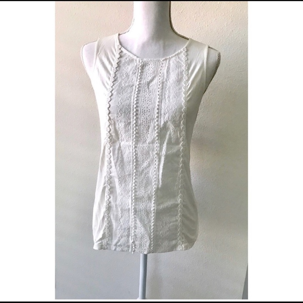Skies Are Blue - Airika Woven lace front knit top